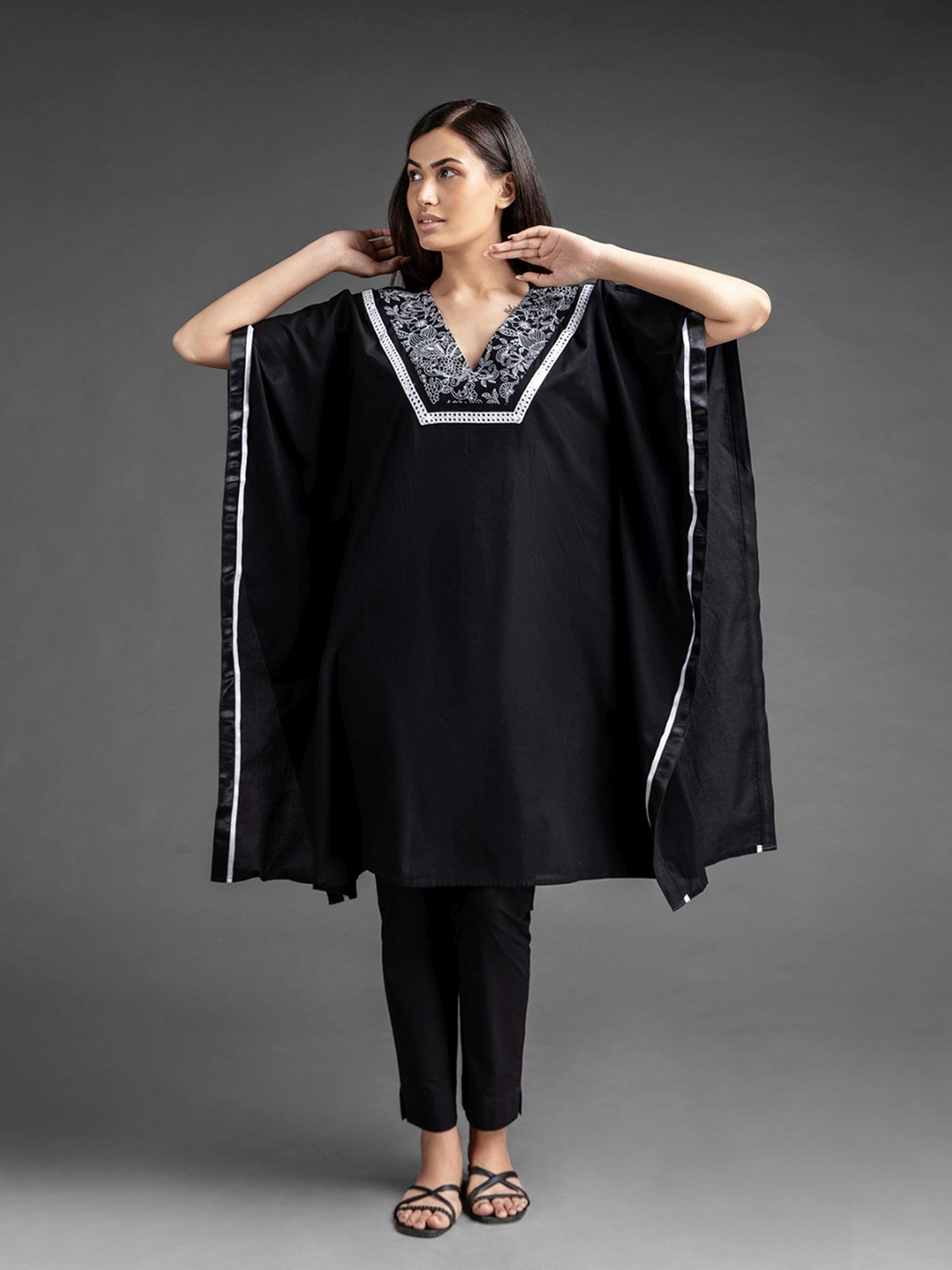 House of Manaa Black Hom Allure Kurta with Pallazo