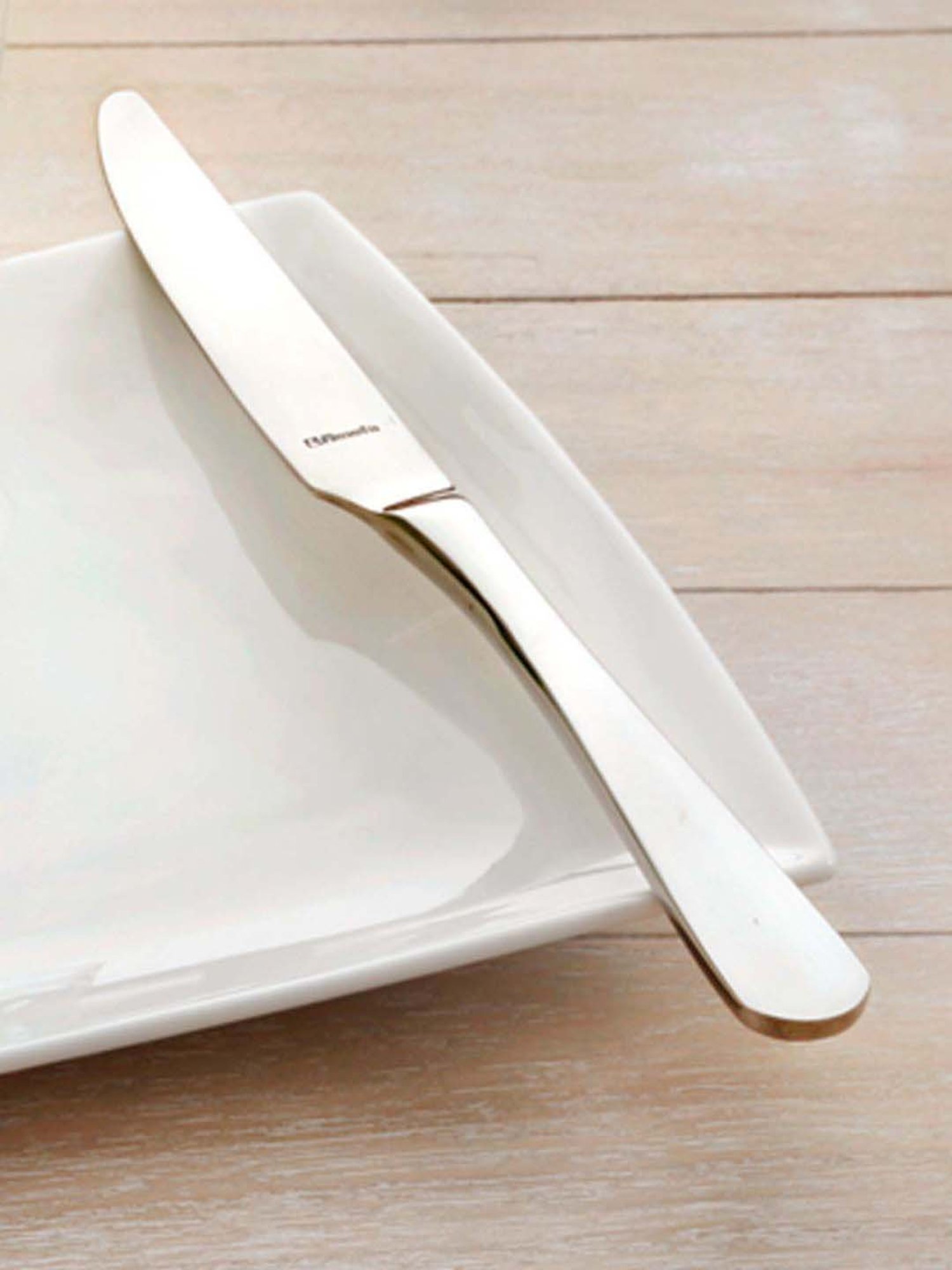 Pure Home and Living Silver Stainless Steel Textured Cutlery sets