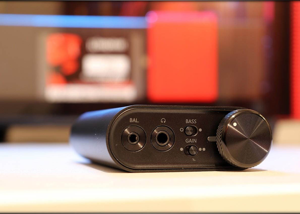 FiiO K3 DSD USB-C DAC and Headphone Amplifier for Home and Computer(3.5mm Single Ended/2.5mm Balanced/Coaxial and Optical Digital Outs)