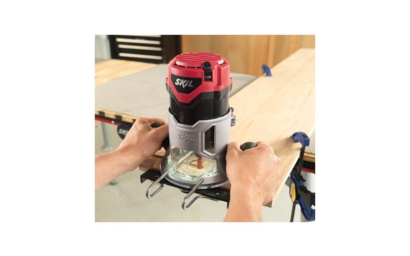 SKILSAW 1817-RT 1-3/4 HP Fixed-Base Router w/ Soft Start