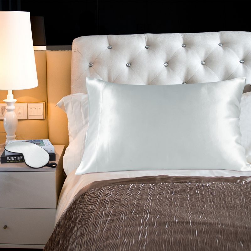 1 Pc 20&rdquo; x 30" Silk for Facial Beauty and Hair Pillow Case Black - PiccoCasa