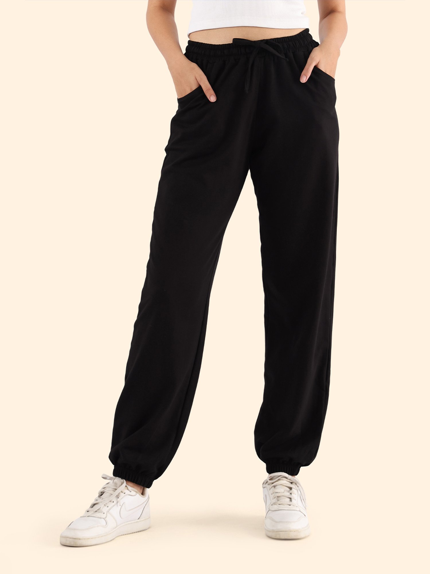 Nite Flite Black Regular Fit Mid Rise Joggers