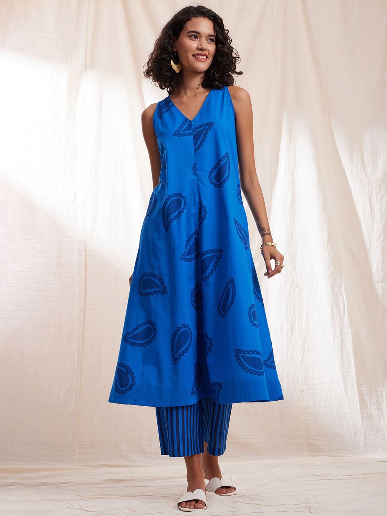 Pink Fort Blue Cotton Paisley Print A Line Kurta