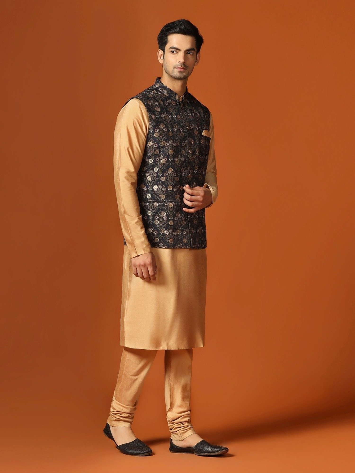 KISAH Black Regular Fit Printed Kurta Set With Jacket