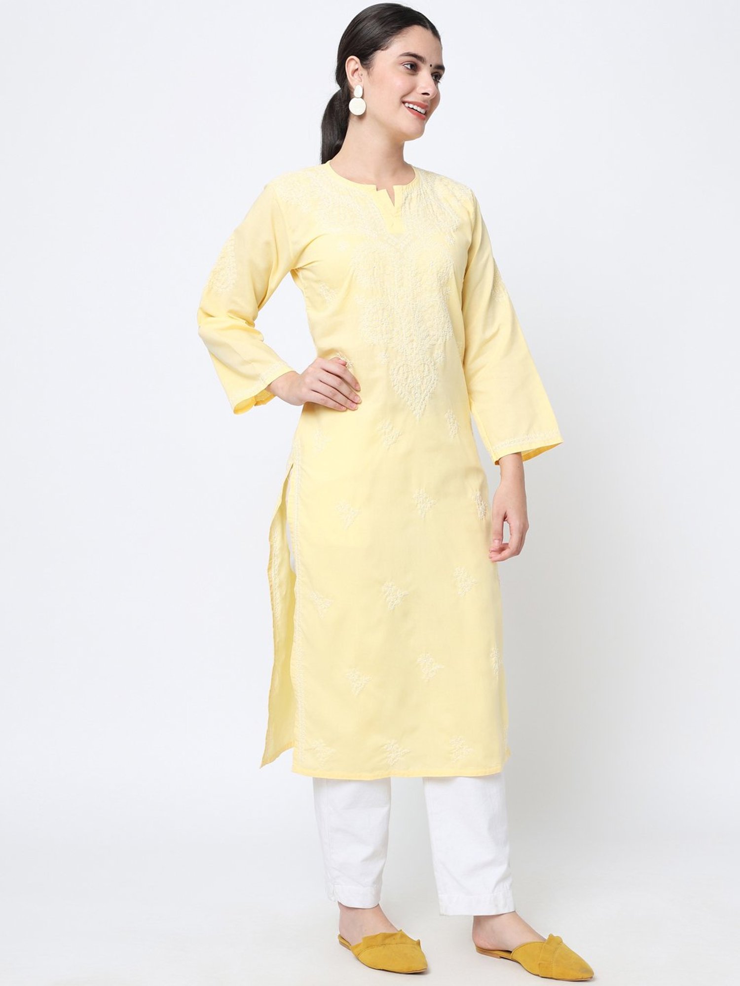 PARAMOUNT CHIKAN Yellow Cotton Chikankari Straight Kurta