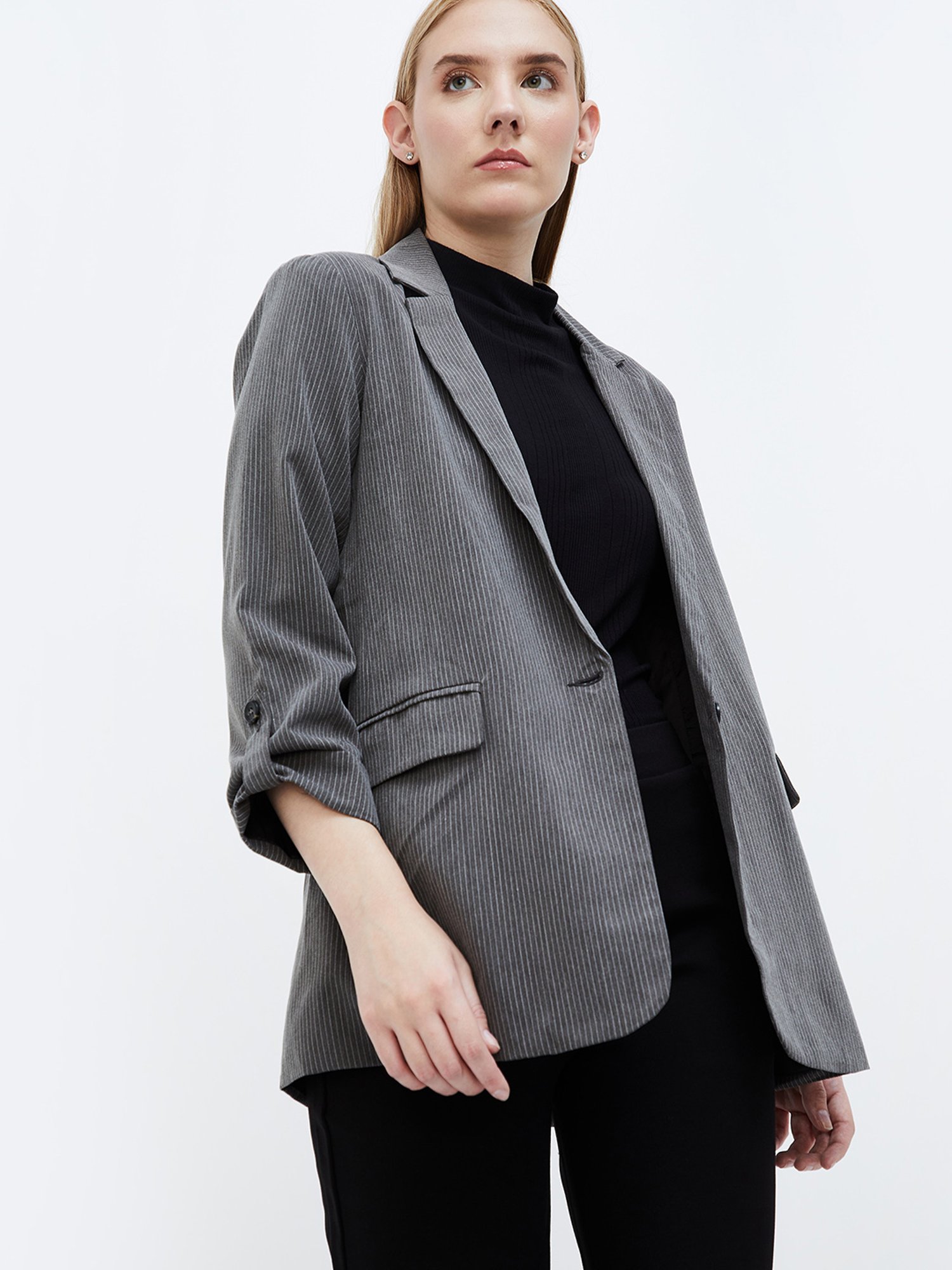 Akkriti by Pantaloons Off-White Self Pattern Shrug