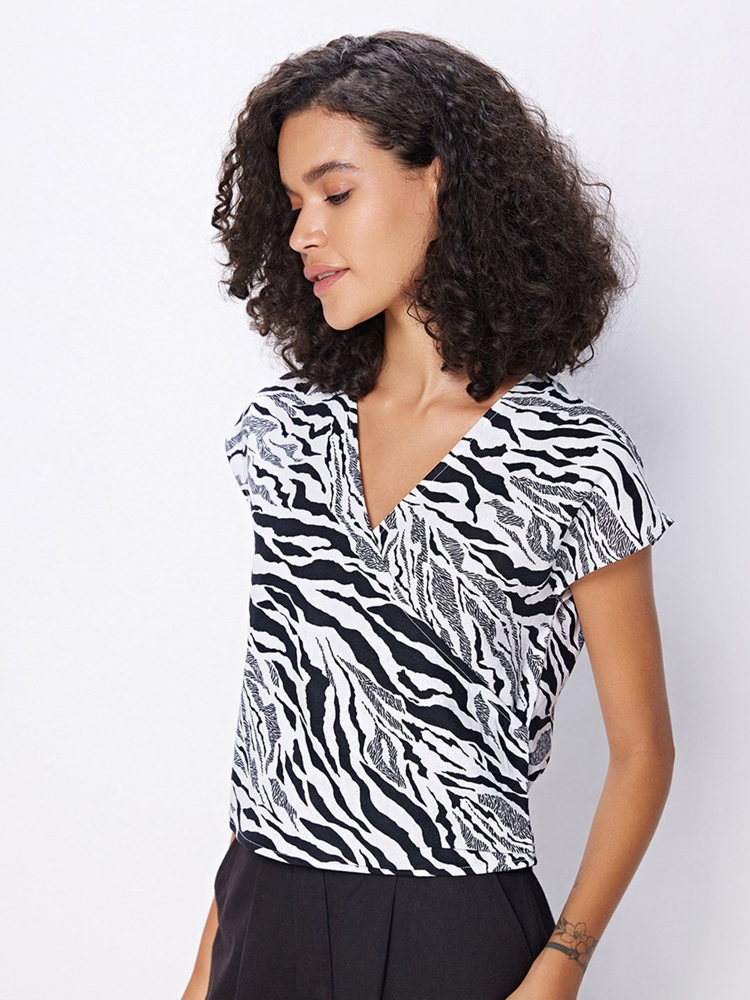 Cover Story Black & White Animal Print Top