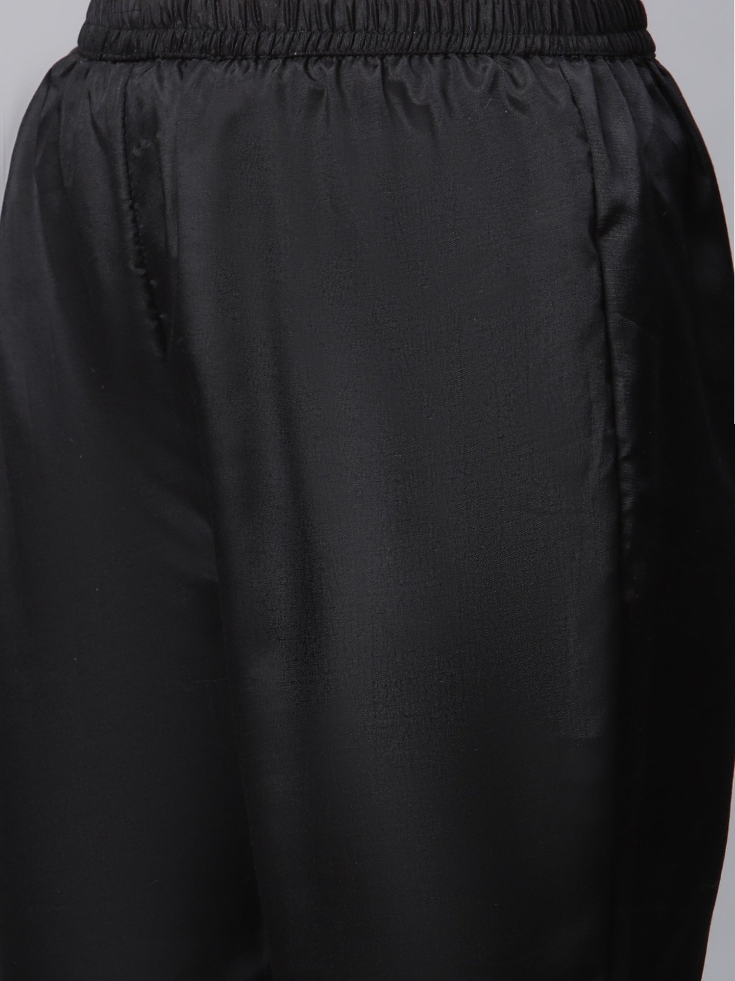 READIPRINT FASHIONS Black Embellished Unstitched Dress Material