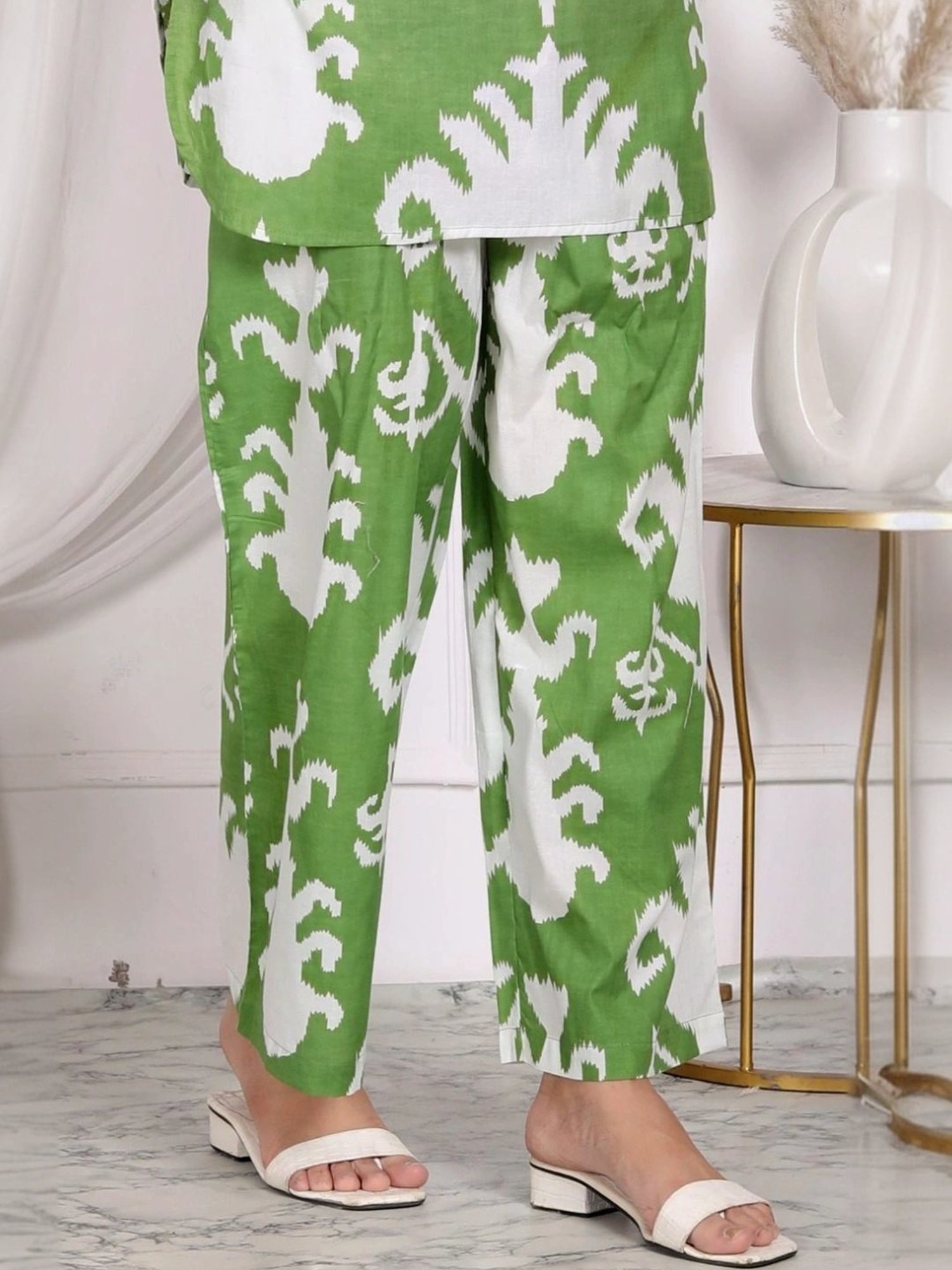 Kaftanize Sage Green Abstract Printed Cotton Short Tunic with Pant