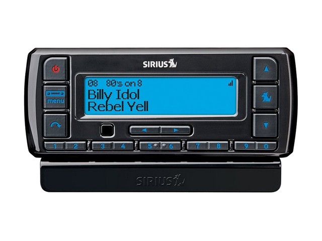 Sirius Stratus 7 Satellite Radio with Vehicle Kit