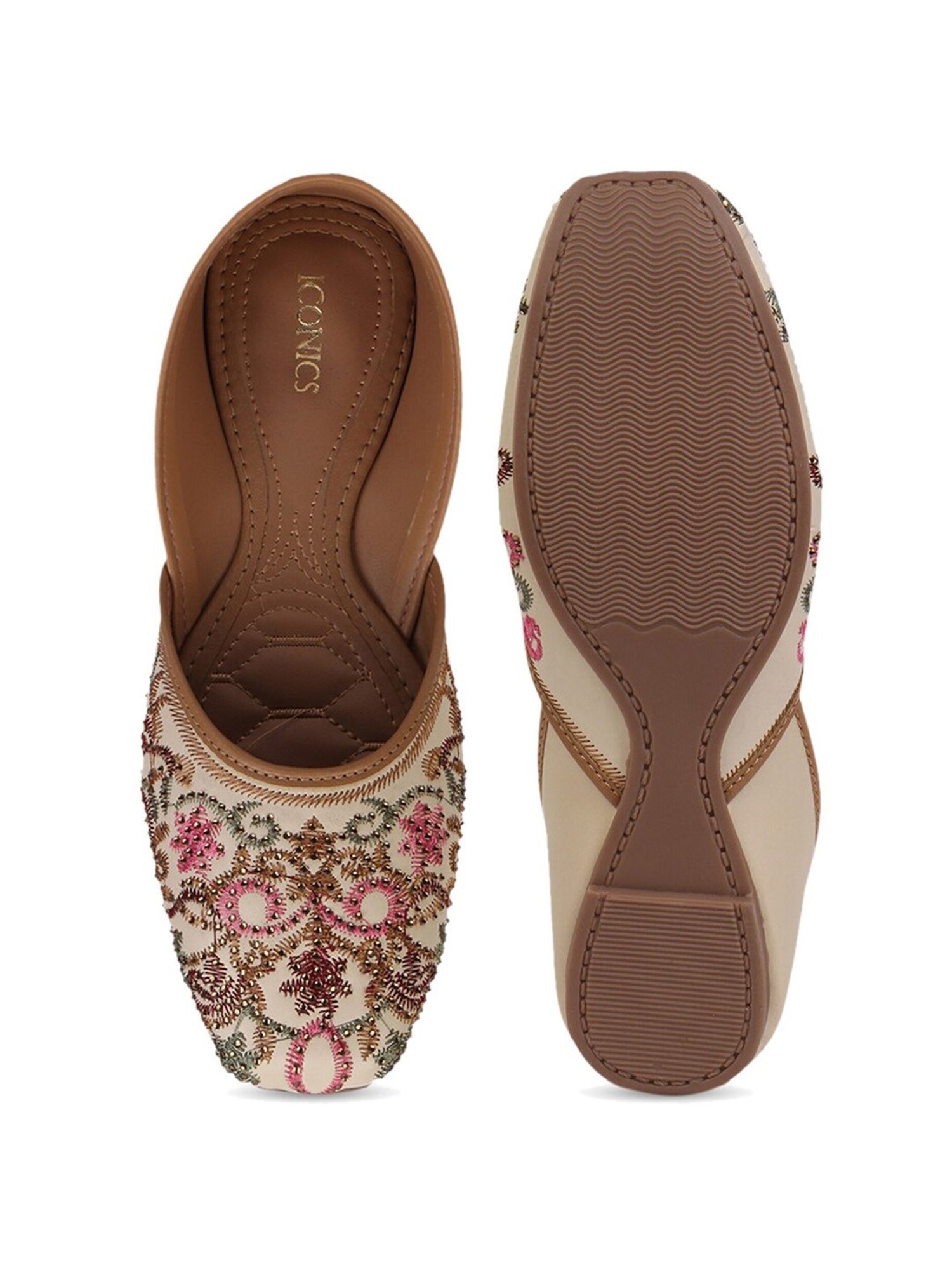 Iconics Women's Cream Ethnic Juttis