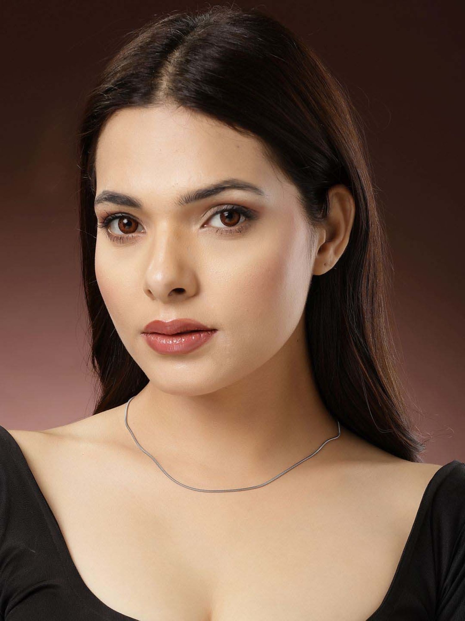 Karatcart Golden Sea Shell and Textured Disk Multicharm Multilayered Chain Women