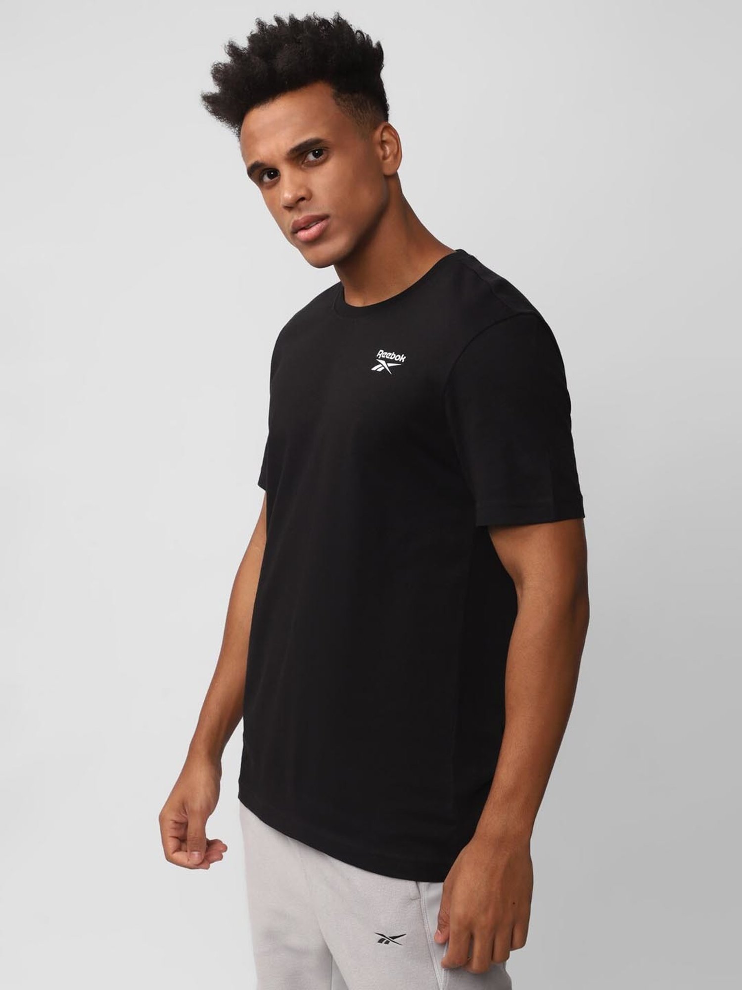 Reebok Black Cotton Regular Fit Printed T-Shirt