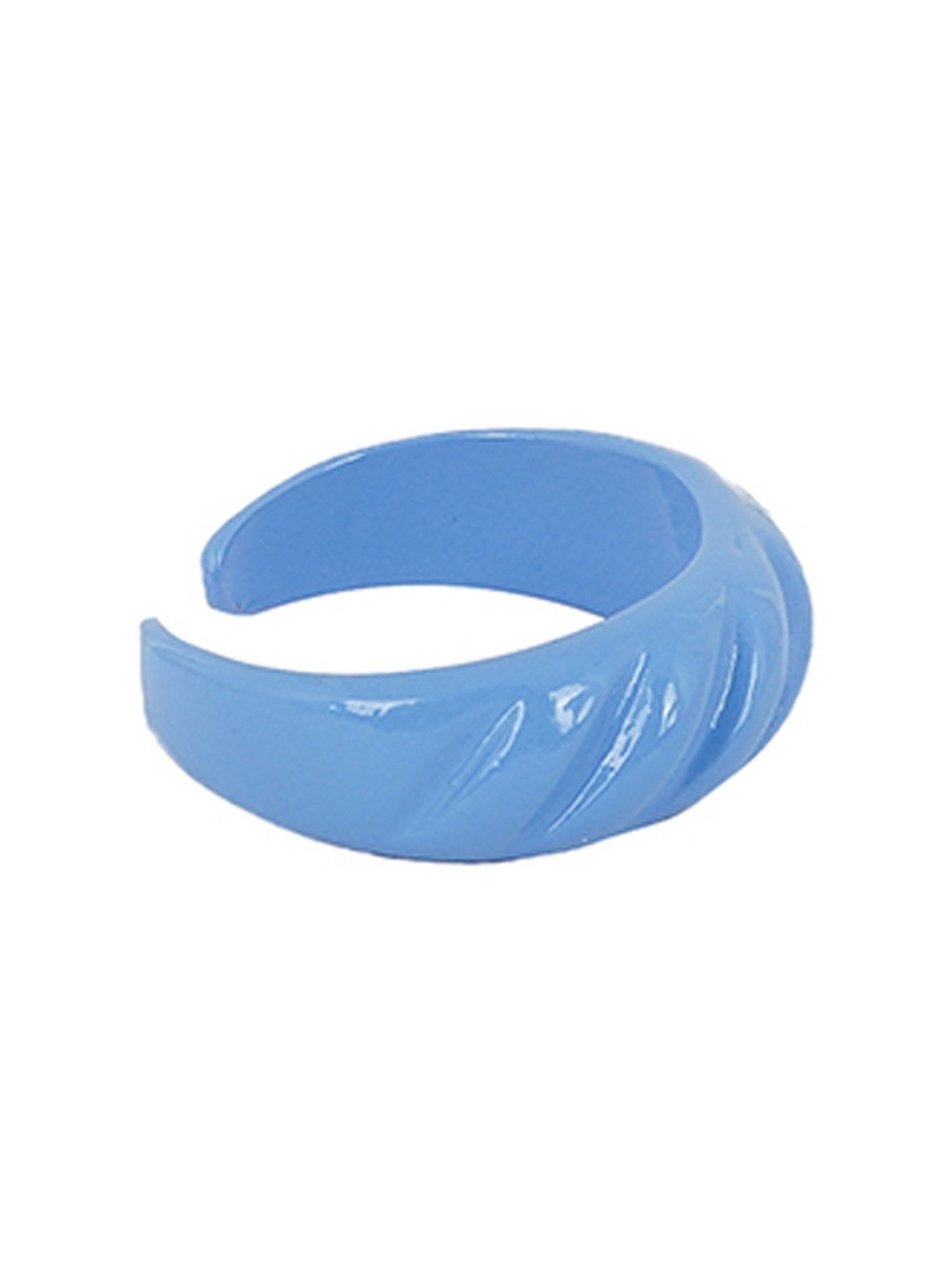 Joker & Witch Blue Truffle Croissant Ring