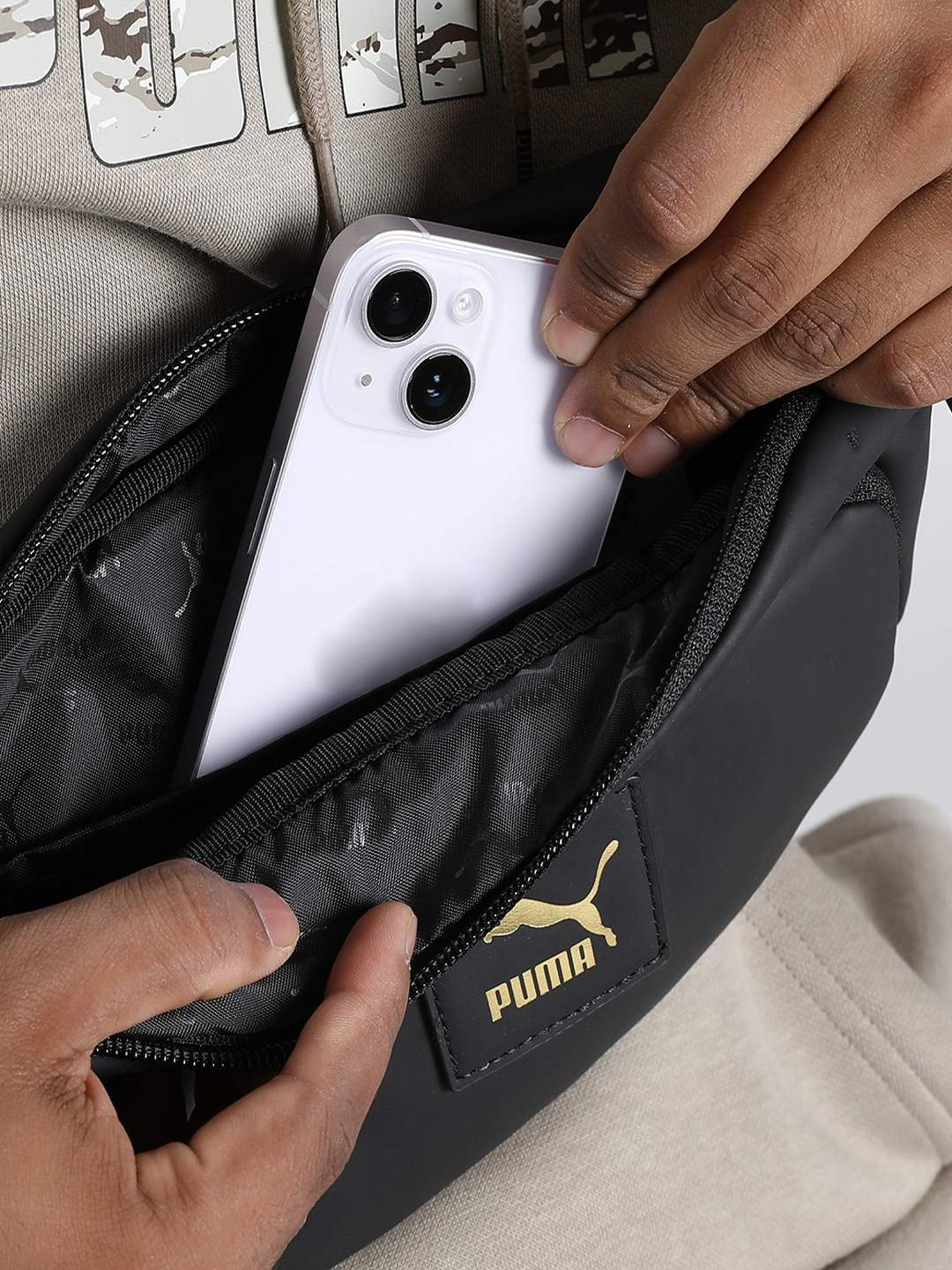 HiLEDER Brown Solid Medium Cross Body Bag