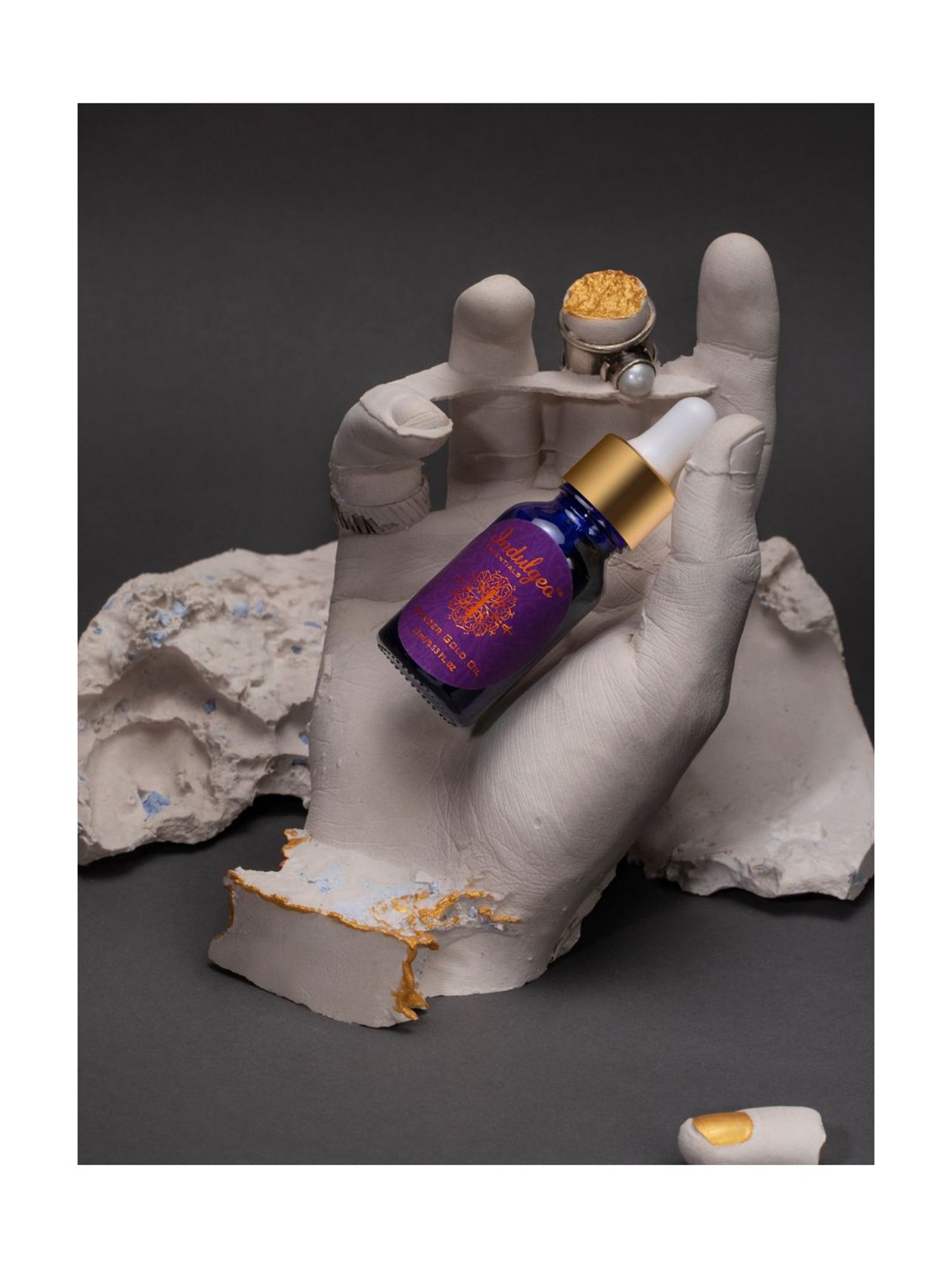 Indulgeo Essentials Wonder Gold Beauty Oil - 15 ml