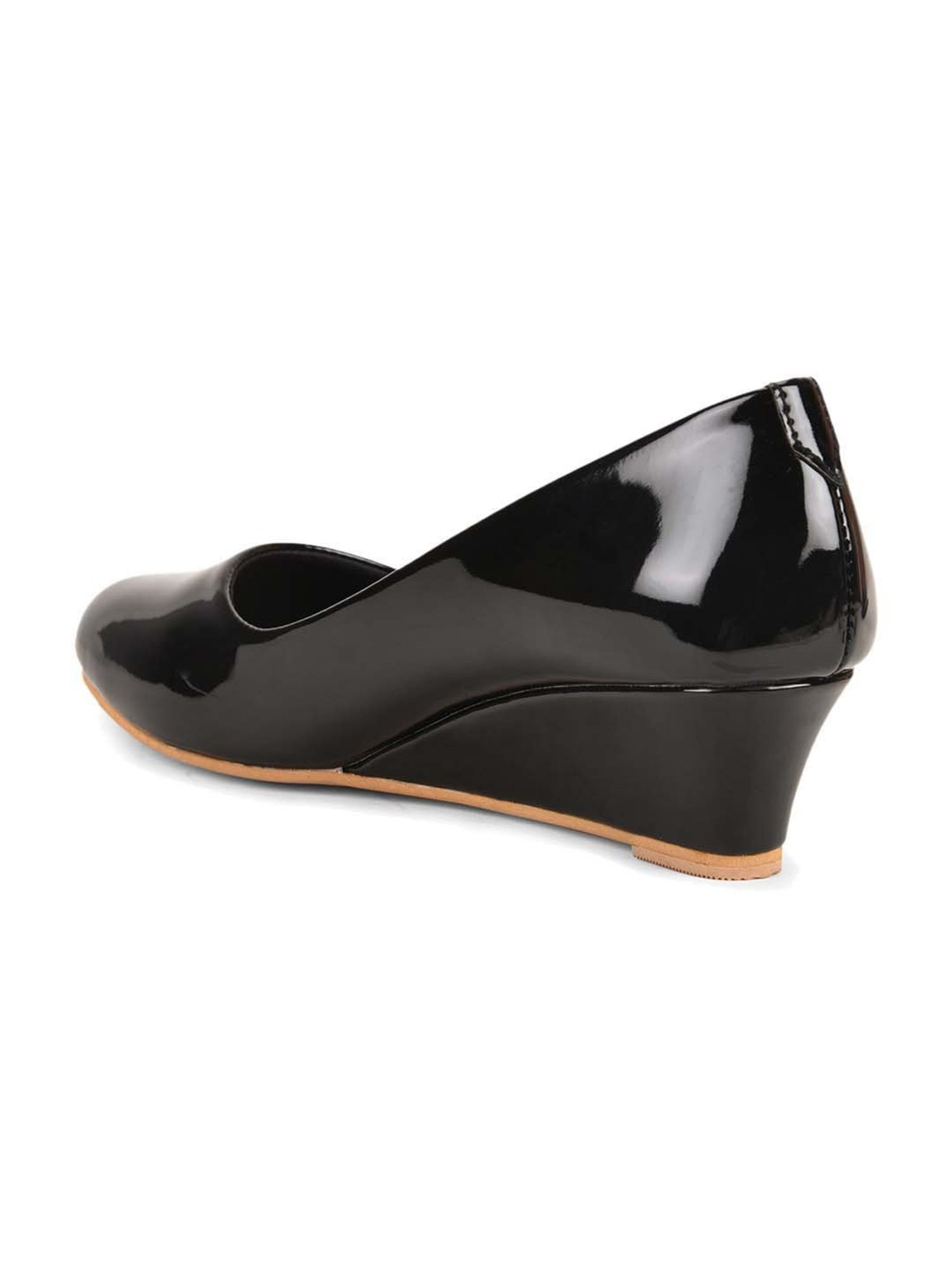 Salario Women's Black Wedge Pumps