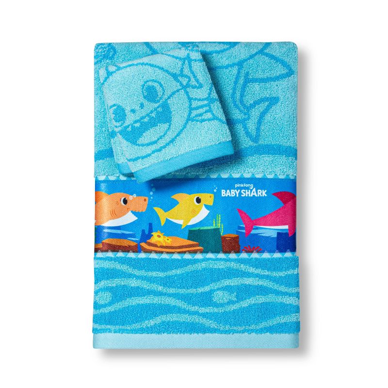 2pc Baby Shark Finding Fun Bath Towel and Washcloth Set