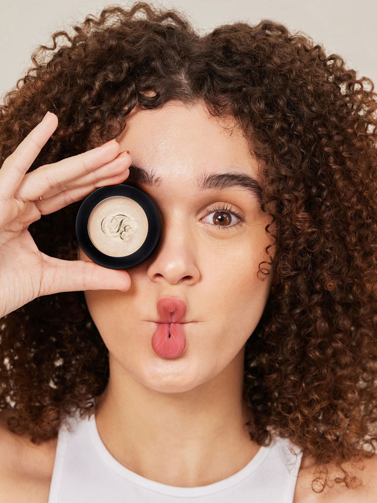 Forest Essentials Organic Highlighting Glow Silver Mukta Highlighter for Cheeks & Eyes - 5 gm