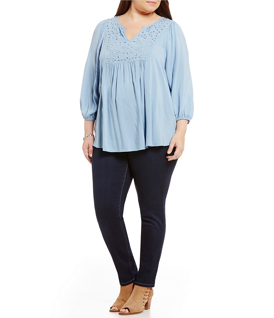 Democracy Plus Size Ab-Solution Capri Skimmer Jean