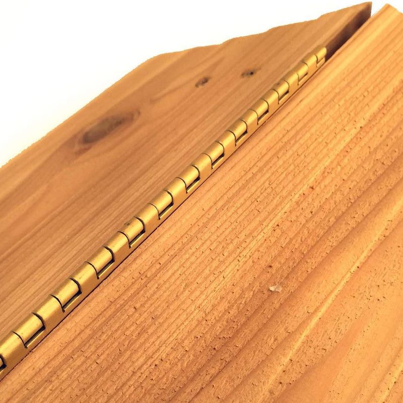 Woodlink 24371 PRO4 Premier Large Capacity Ranch Style Red Cedar Wood Outdoor Bird Seed Feed Feeder, 11 Pound