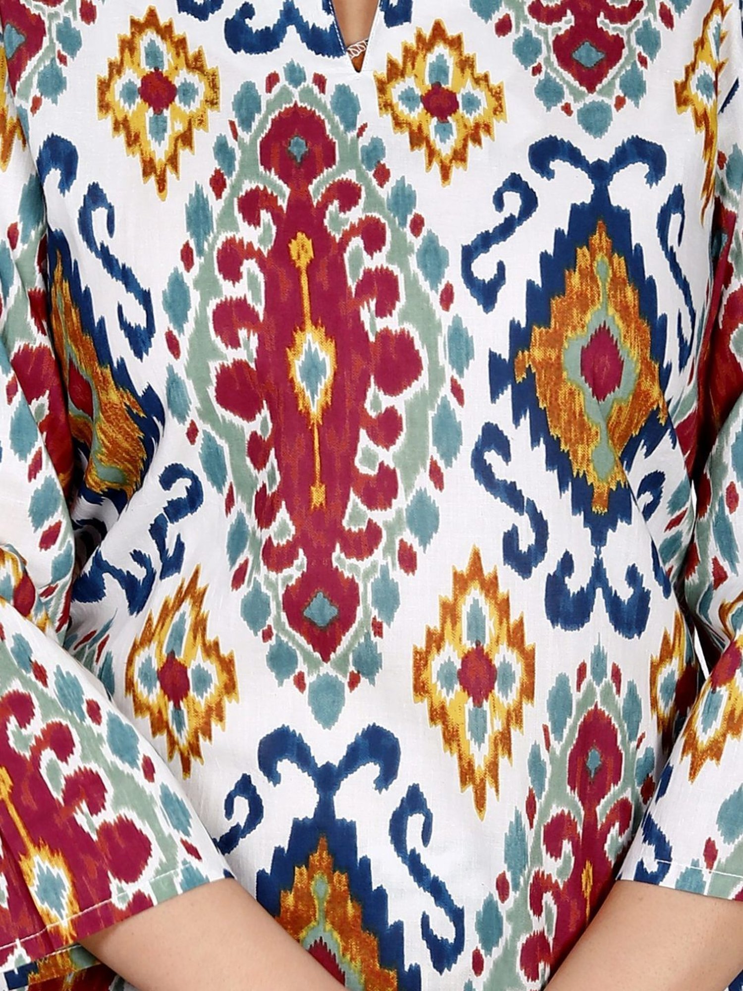 Kaftanize Red Bold Iikat Print Cotton Kurta with Pant