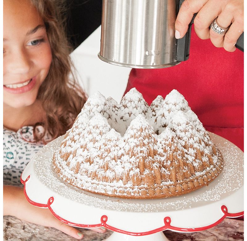 Nordic Ware Pine Forest Bundt Pan, Metallic