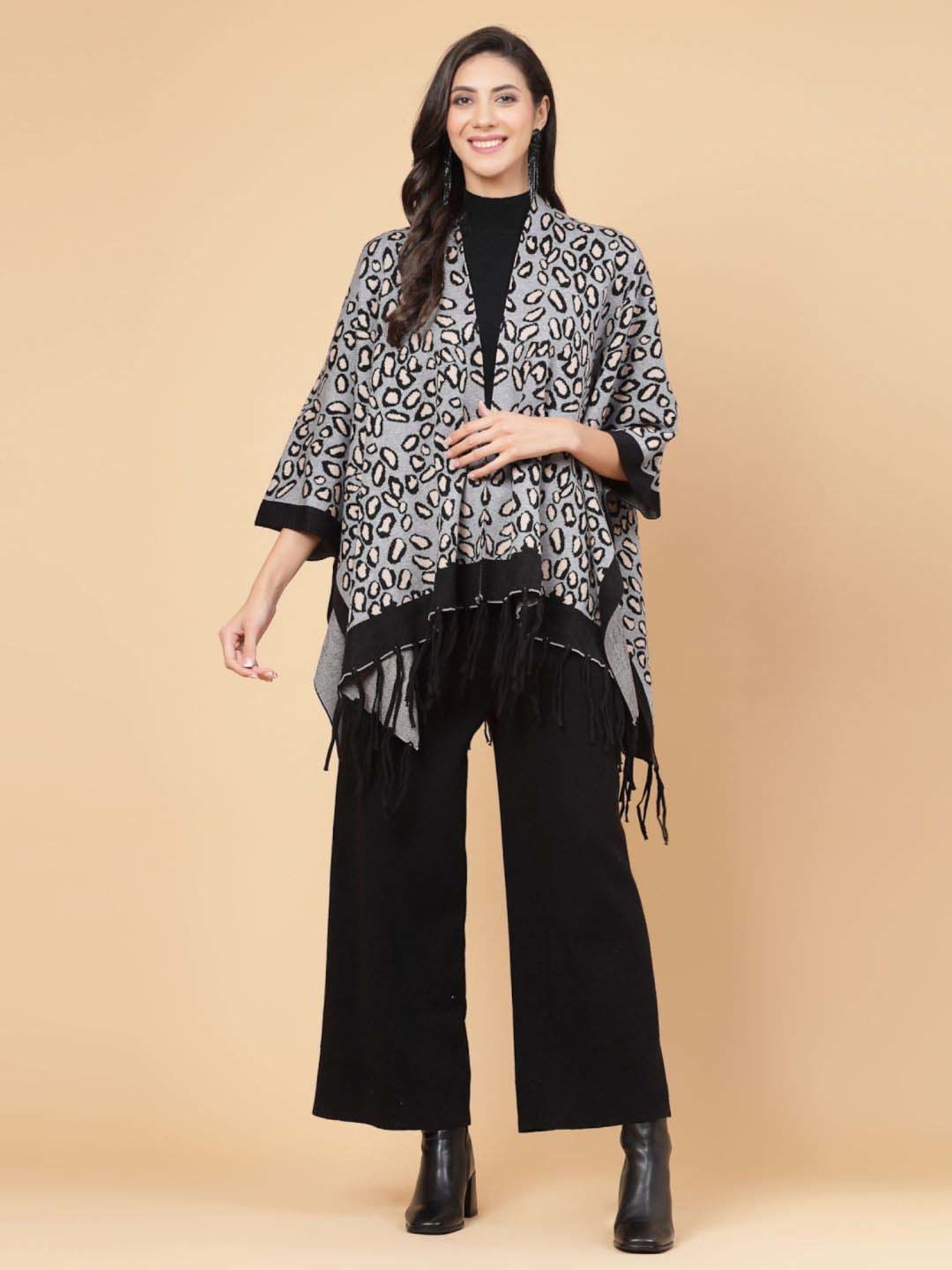 Mafadeny Grey & Black Printed Top Pants Set With Shrug