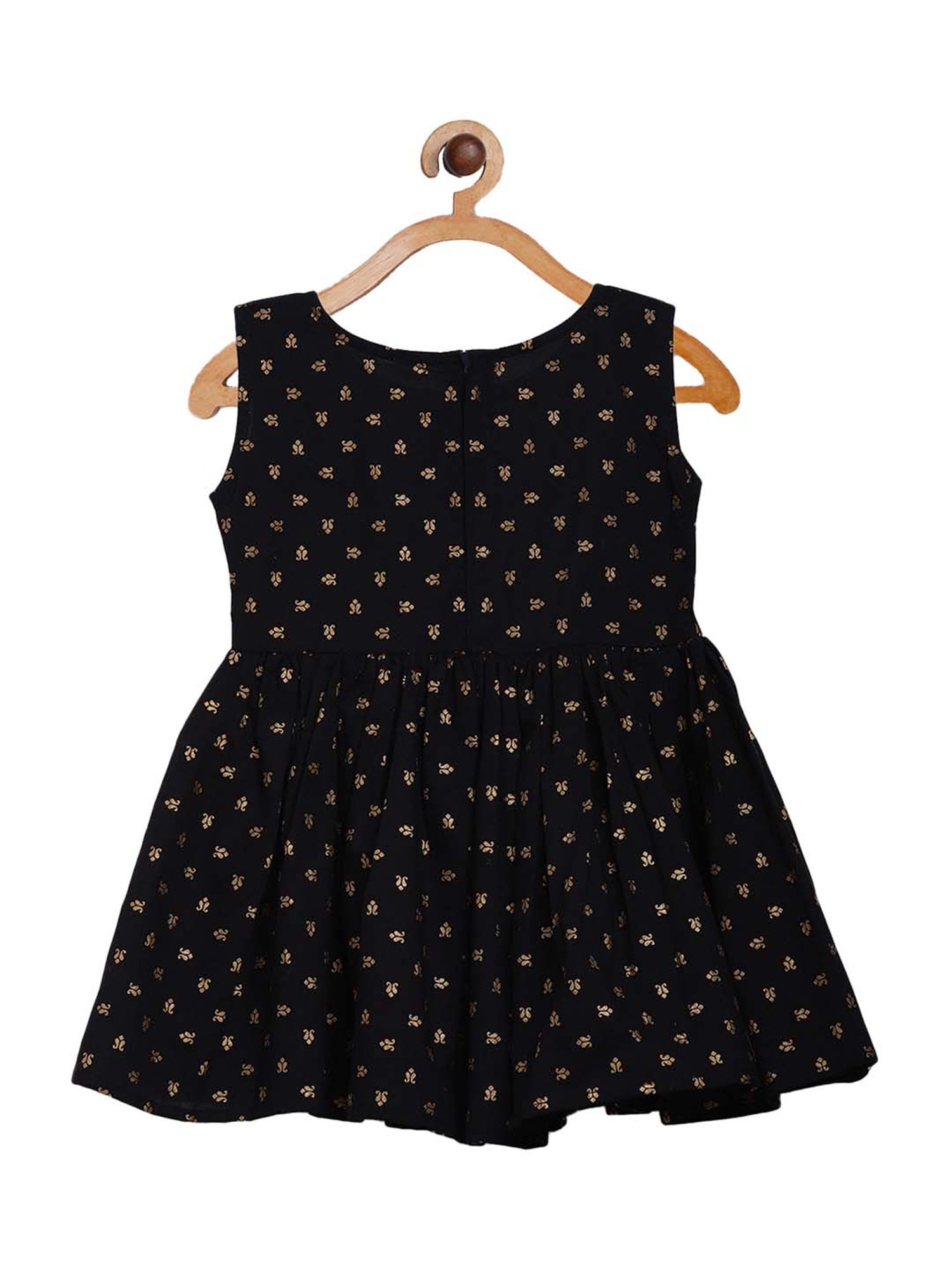 Ahalyaa Kids Black Cotton Printed Kurta & Dupatta With Sharara