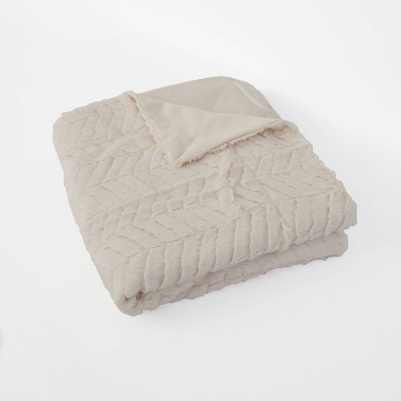 2pk Egret Aiden Chevron Throw Pillows and Throw Blanket White - Décor Therapy