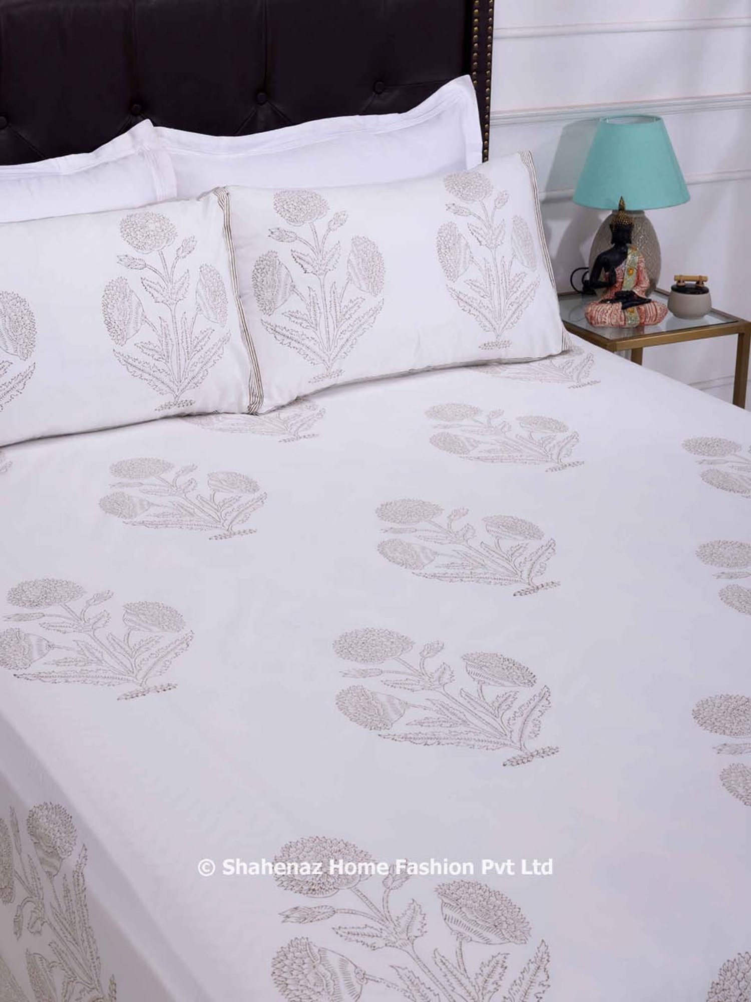 Shahenaz Beige 220 TC Cotton Blooming Phool Double Bedsheet with 2 Pillow Covers