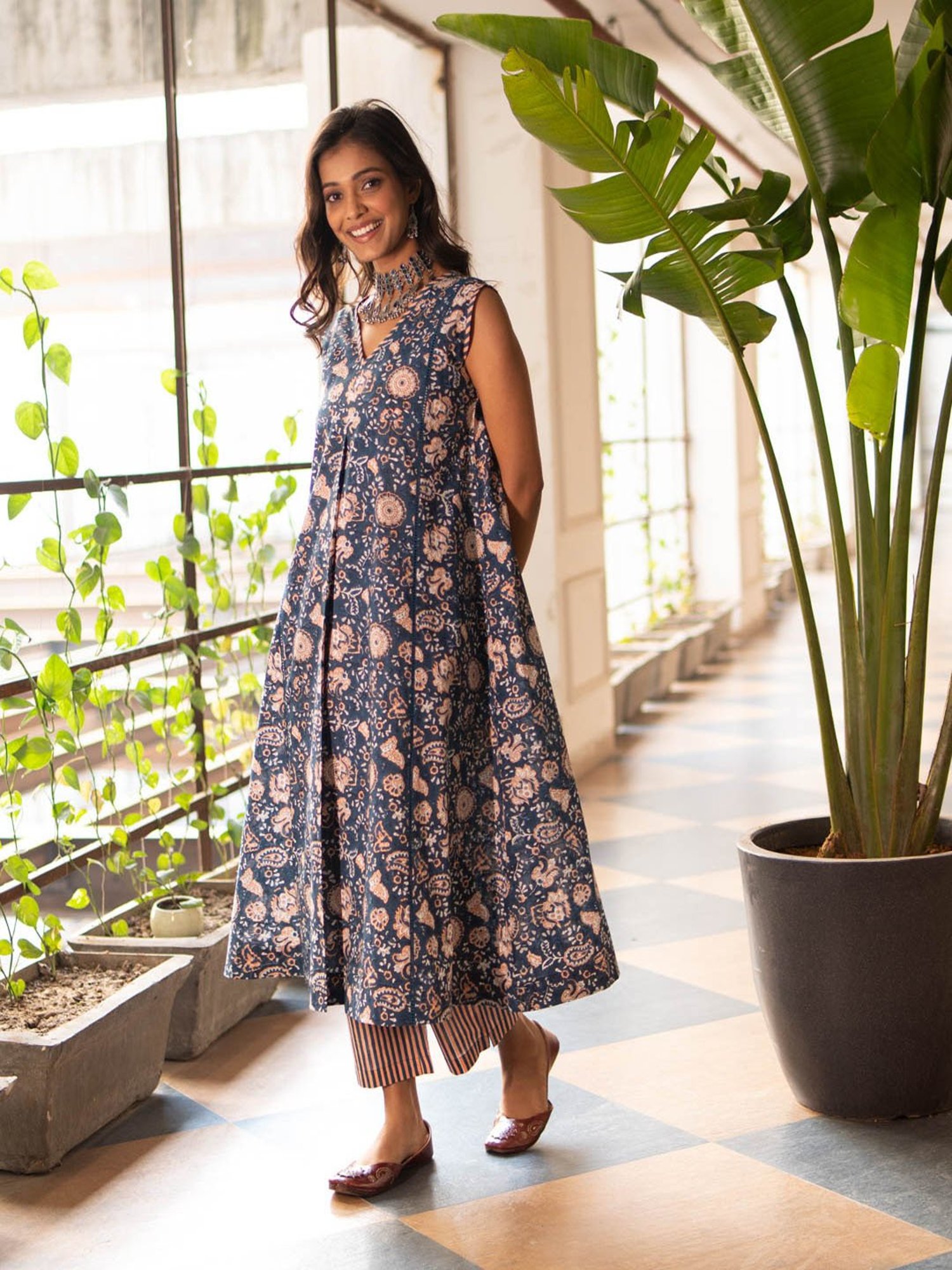 Akiso Blue Block Printed Flared Front Pleated Kurta Set (Set Of 2)