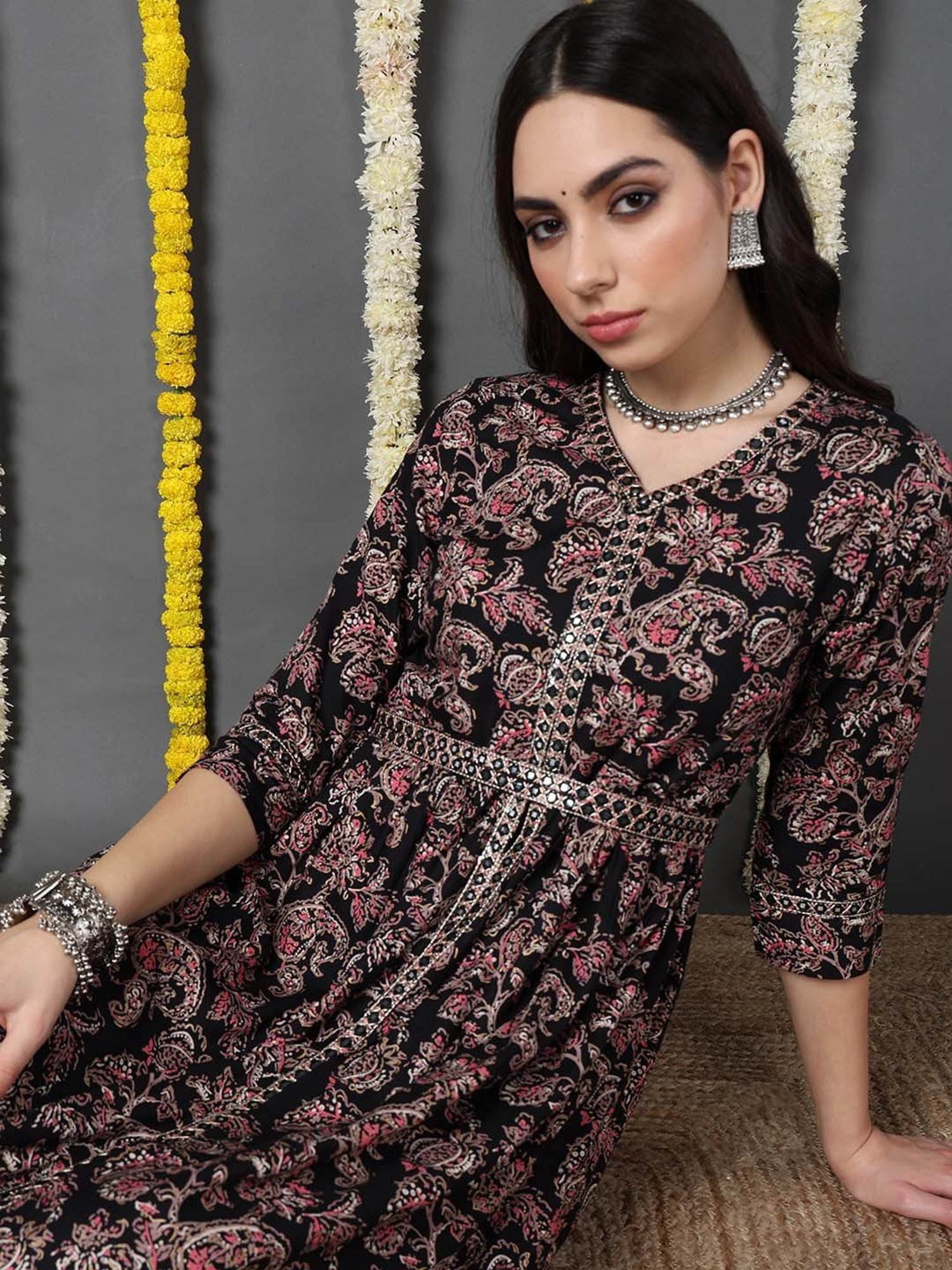 Vaamsi Black Printed A-Line dress
