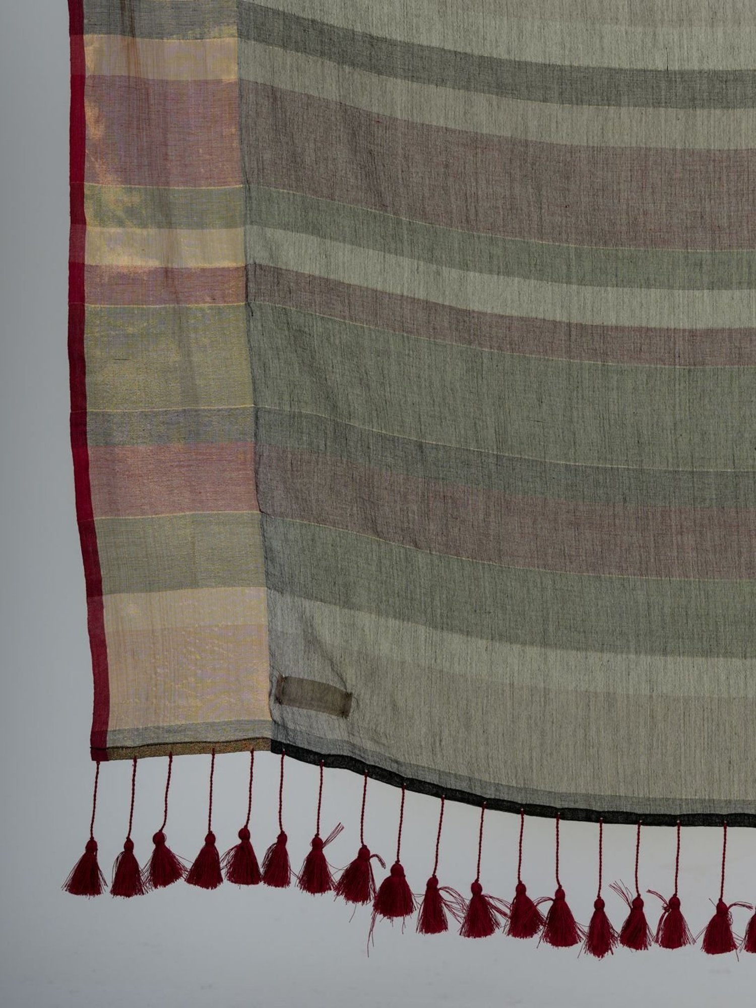 Suta Green Cotton Embellished Saree Without Blouse