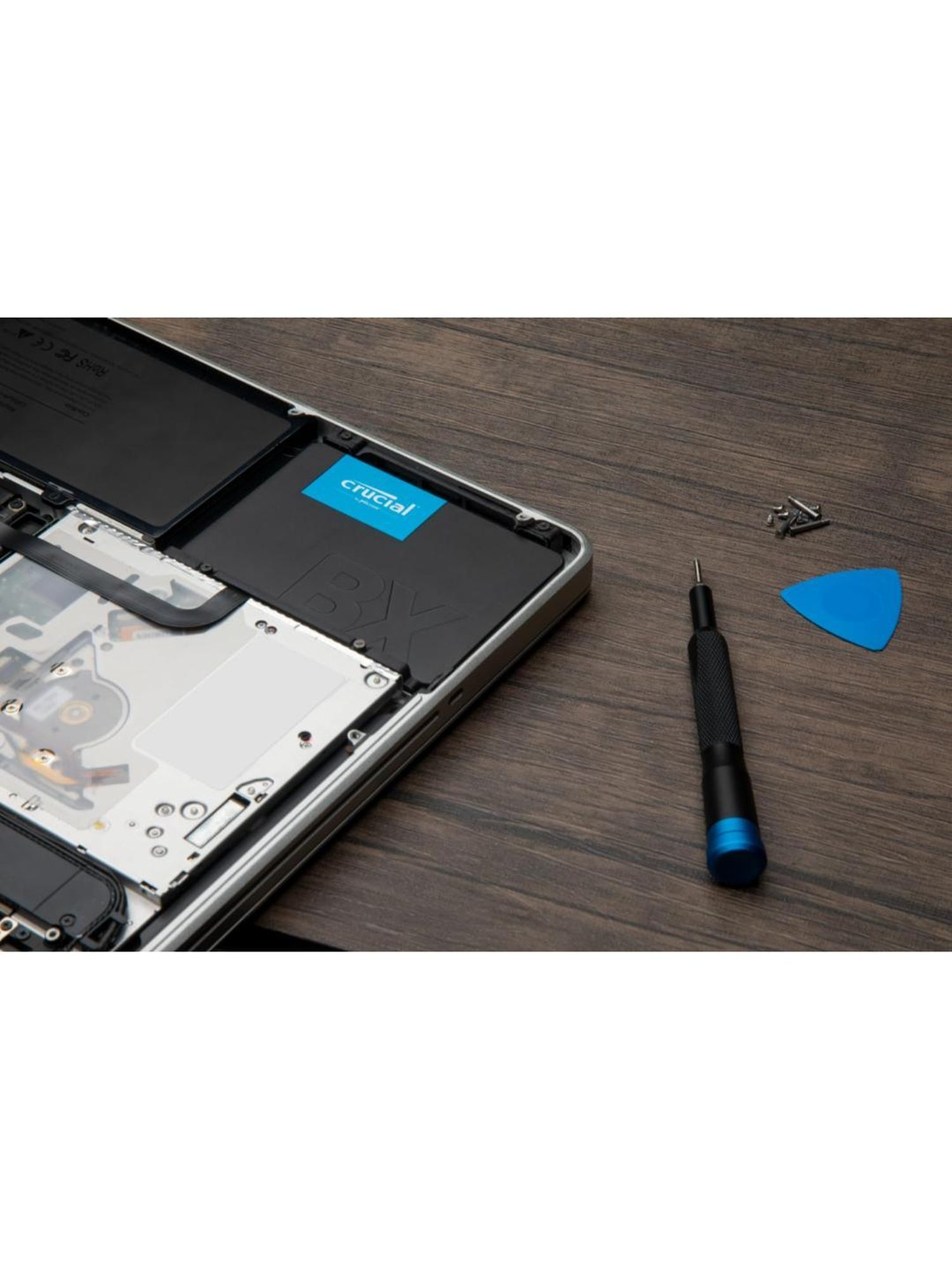 Crucial X6 Portable USB 3.2 1TB External SSD (CT1000X6SSD9, Black)