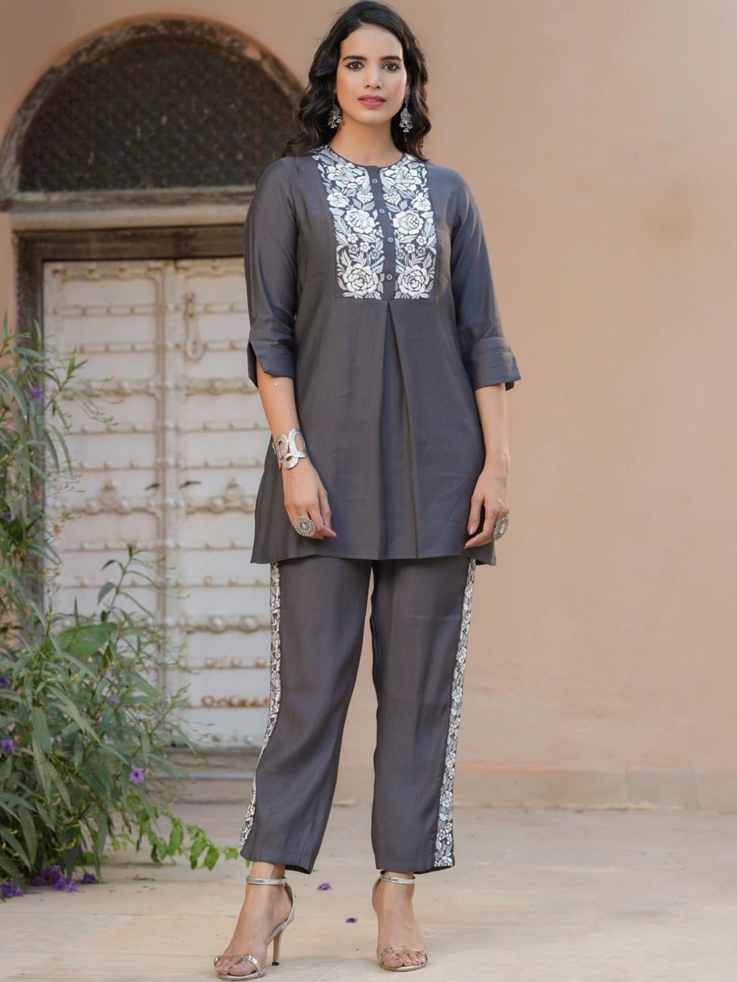 Scakhi Grey Roman Silk Embroidered Co-Ord Set Tunic With Pant