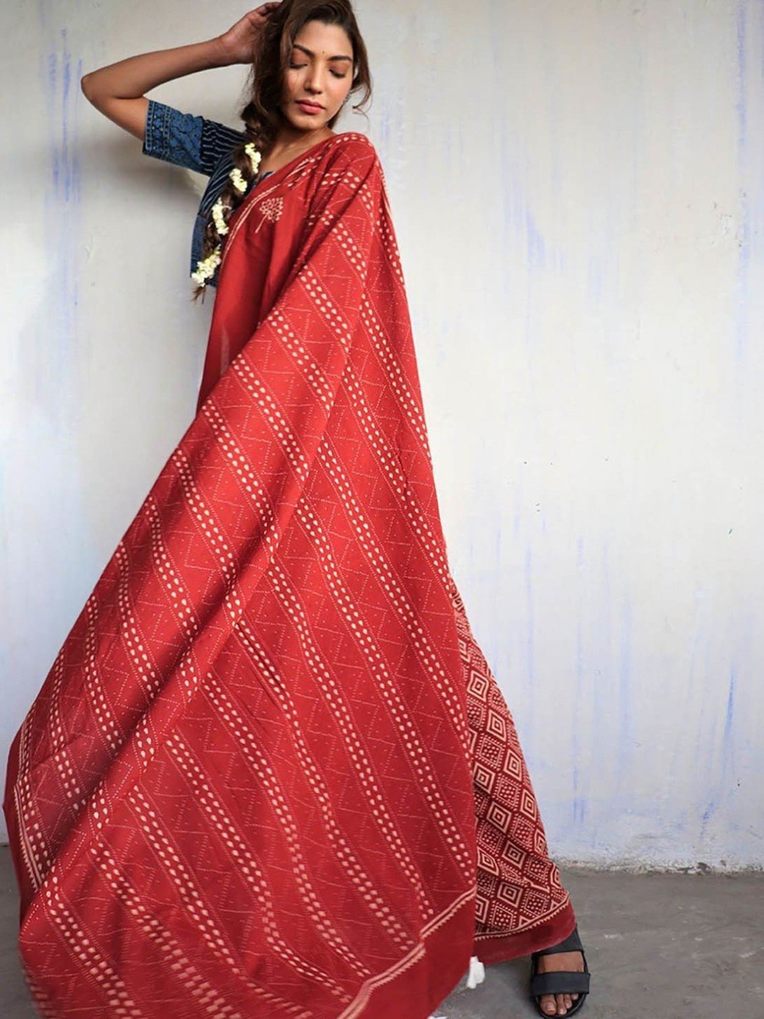 Chidiyaa Maroon Block Printed God Saree