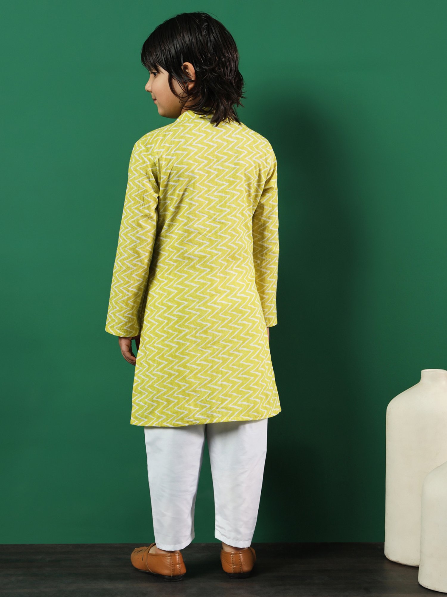 READIPRINT FASHIONS Kids Green & White Printed Full Sleeves Jacket Style Kurta with Pyjamas