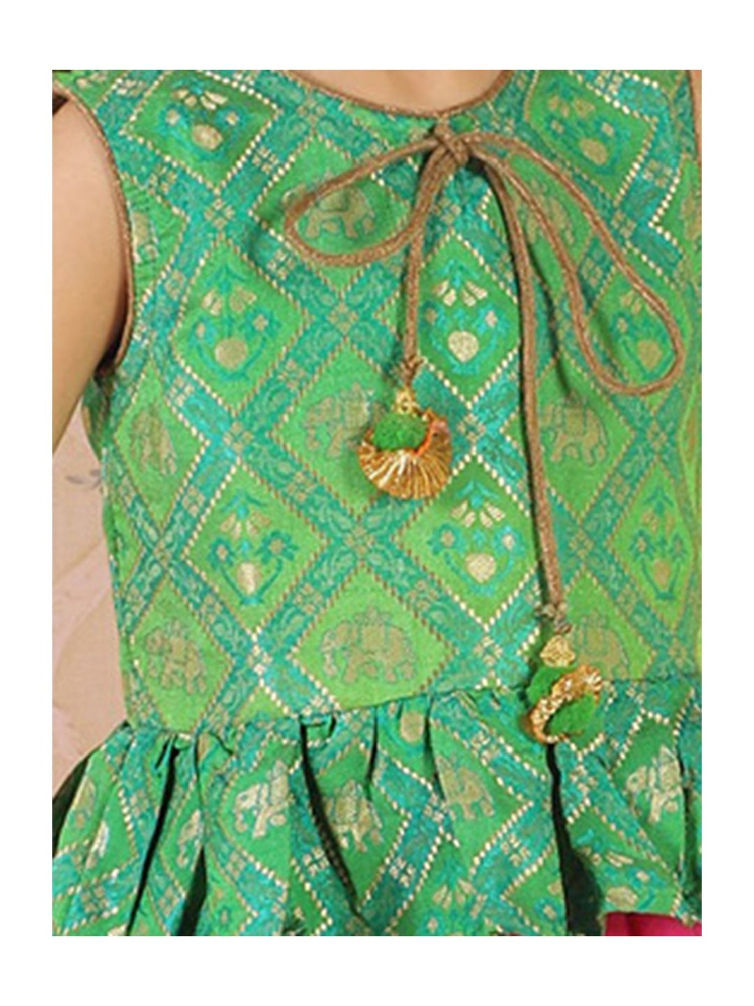 TWISHA Kids Green & Pink Self Design Top with Dhoti