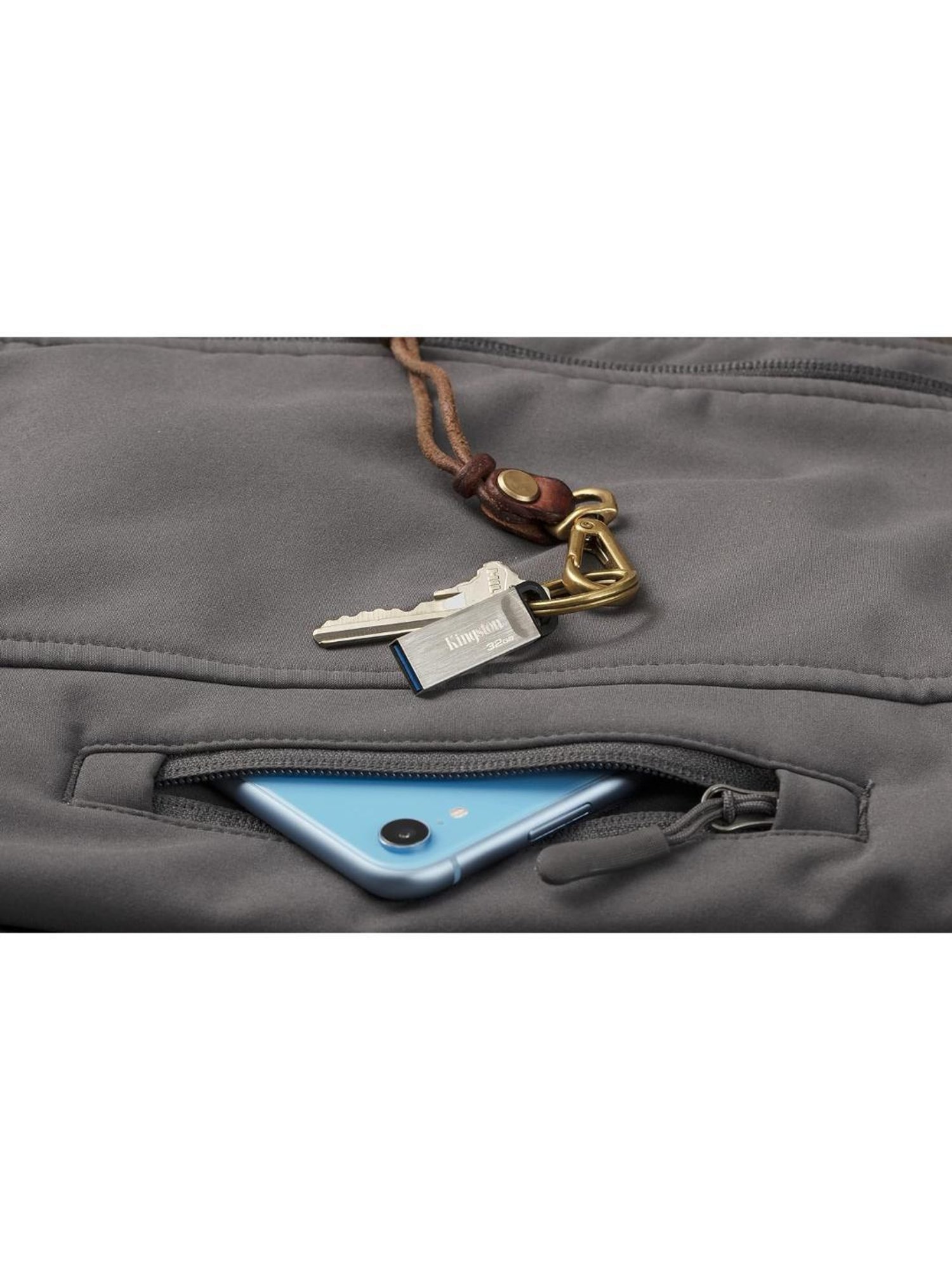 Kingston DataTraveler Kyson 32GB USB 3.2 Gen 1 Flash Drive (Silver)