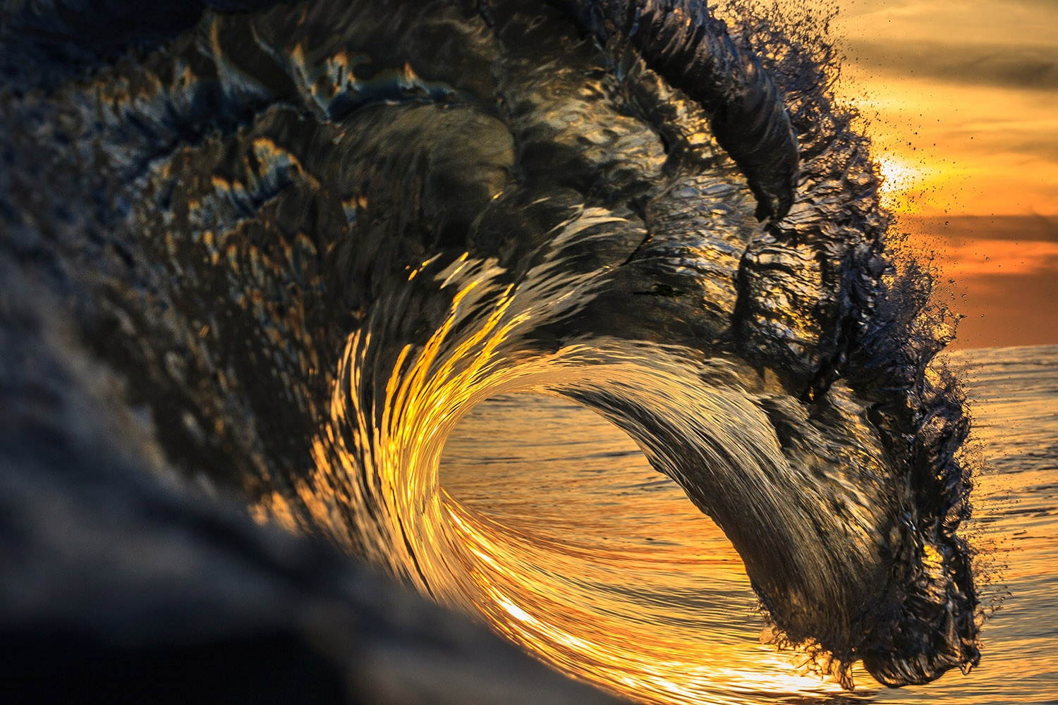 Sigma 105mm f/1.4 DG HSM Art Lens for Nikon F (259955)