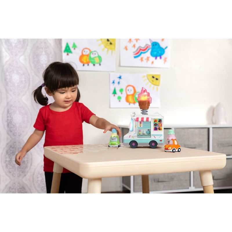 VTech Go! Go! Cory Carson Two Scoops Eileen Ice Cream Truck
