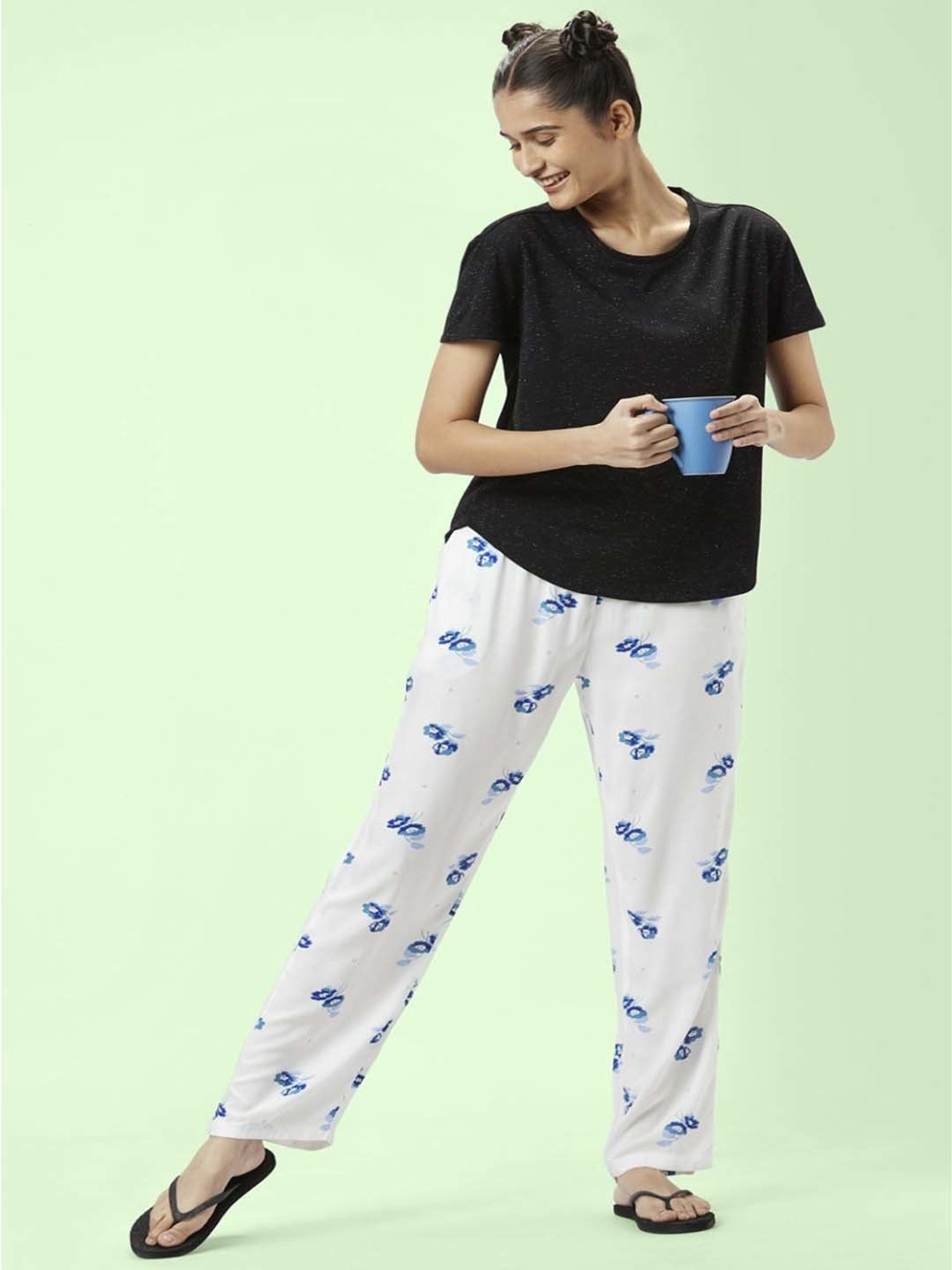 Dreamz by Pantaloons Off-White Floral Print Pyjamas