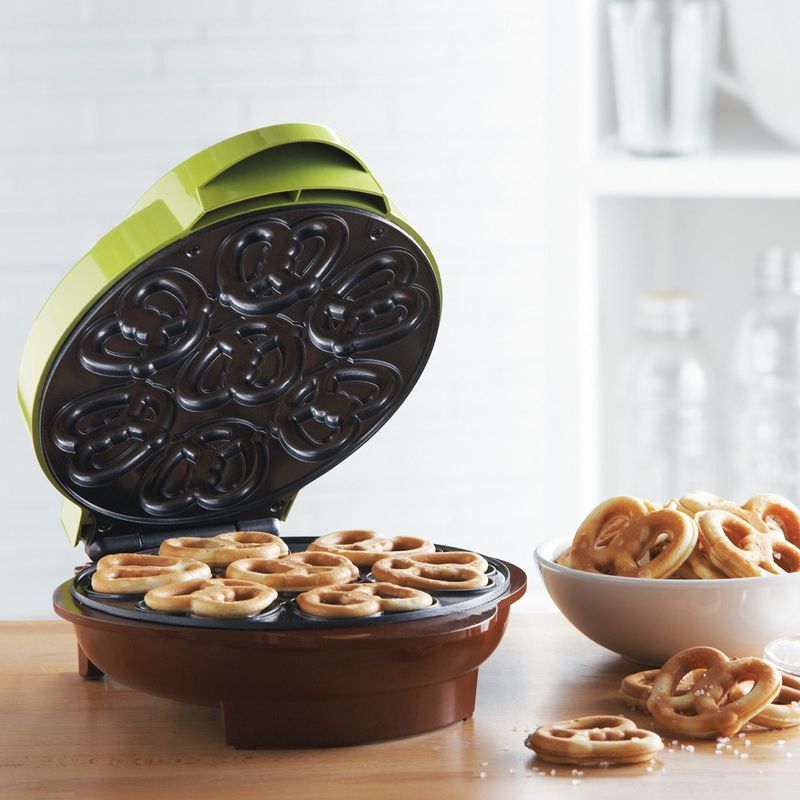 Brentwood Mini Pretzel Maker