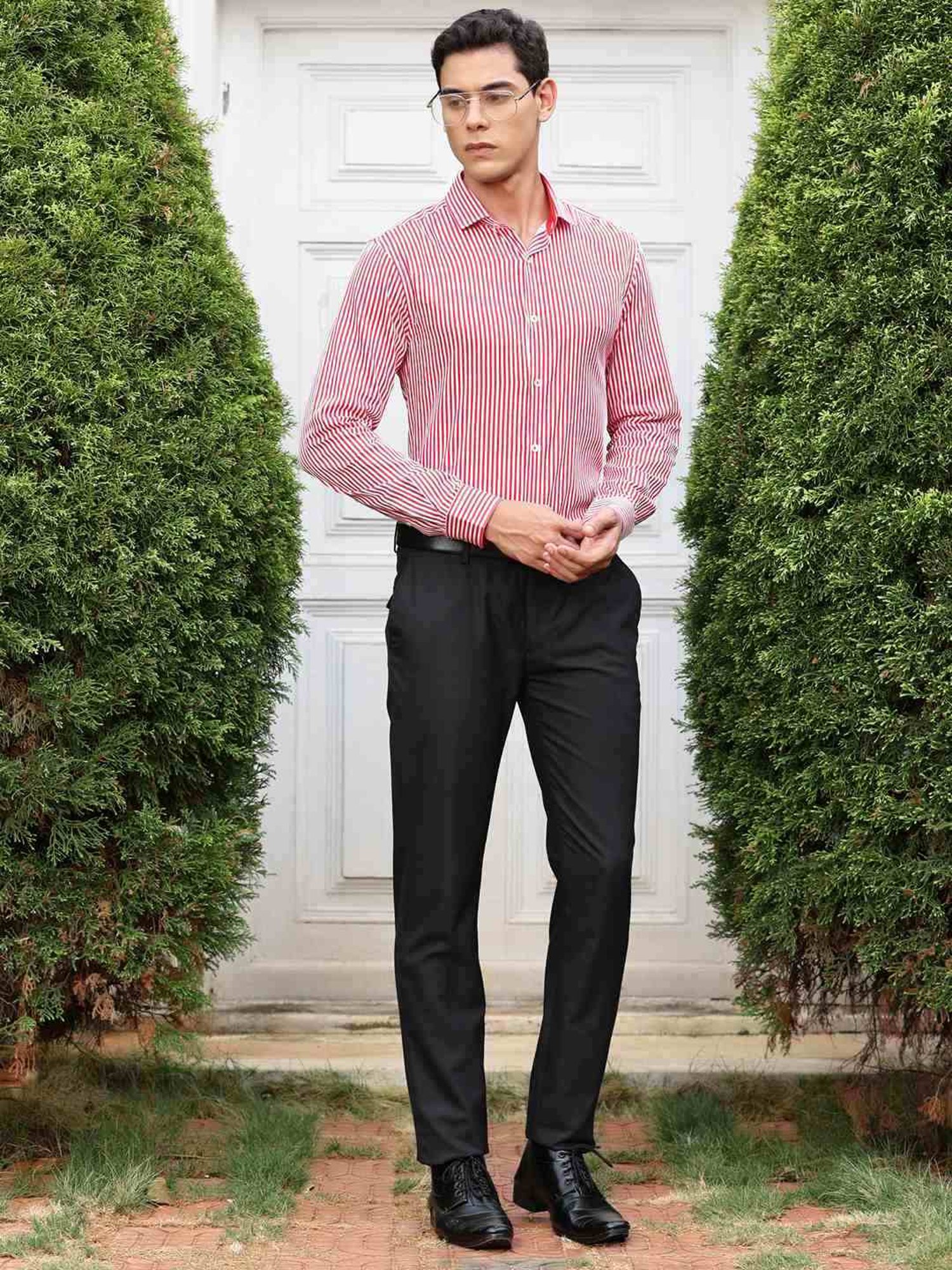 Thomas Scott Red Regular Fit Striped Shirt