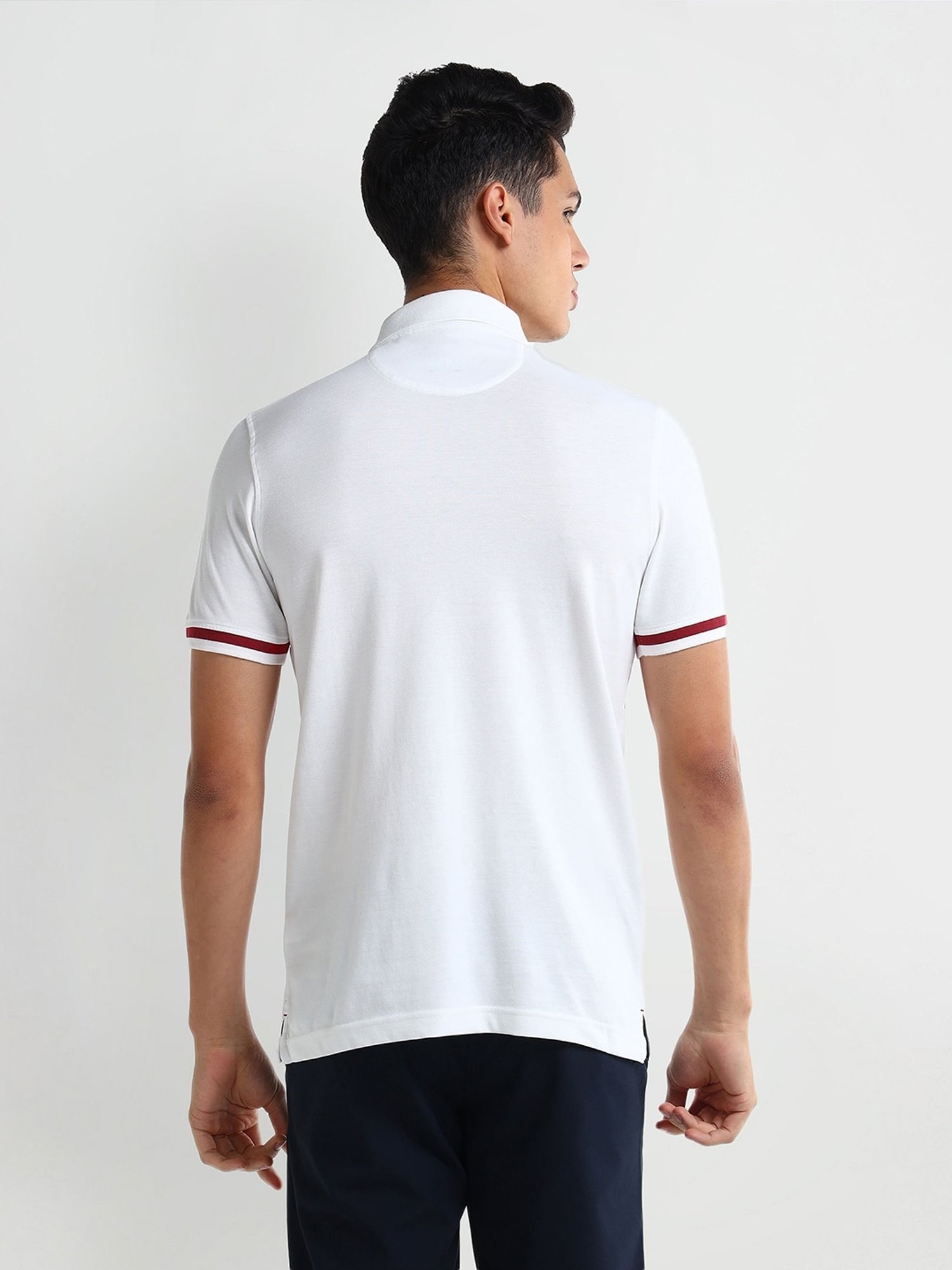 Arrow White Regular fit Stripes Polo T-Shirt