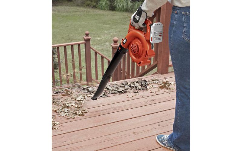 Black & Decker LSW20BR 20V MAX Cordless Lithium-Ion Single Speed Handheld Sweeper (Tool Only)