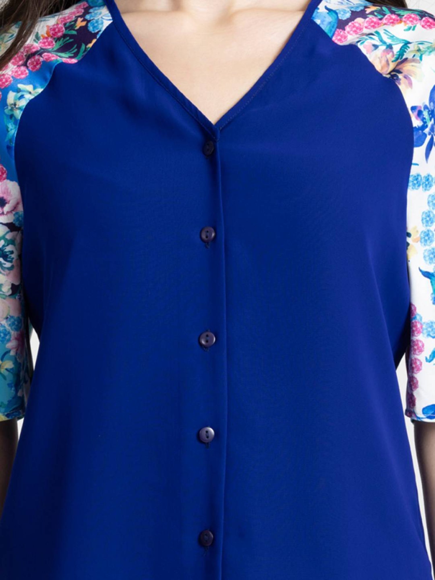 SHAYE Blue Printed Top