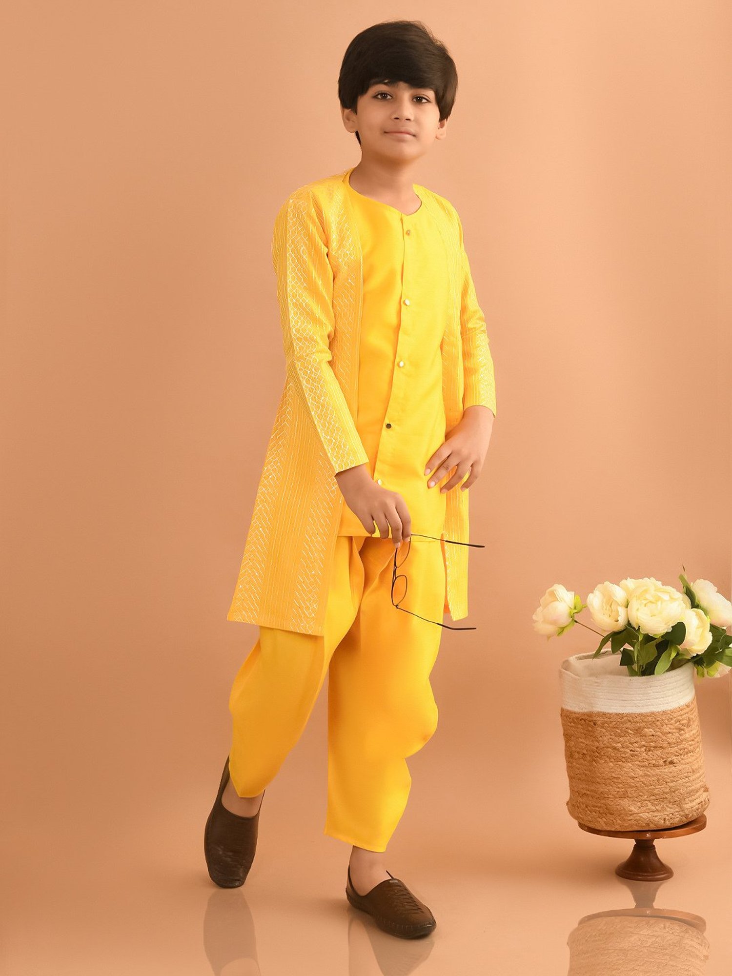 VASTRAMAY Boys Yellow & White Cotton Printed Full Sleeves Kurta Sets