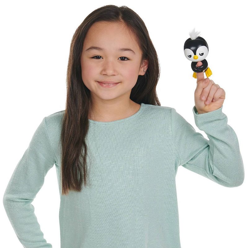 Fingerlings Baby Penguin - Tux (Black and White) - Interactive Toy - By WowWee